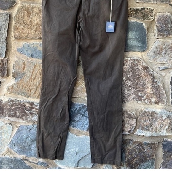 Faherty Men's Chinos in Dark green size 33/34 - Picture 2 of 4